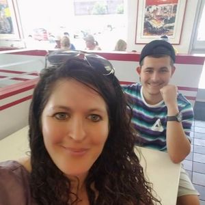 Meet your Posher, Hina